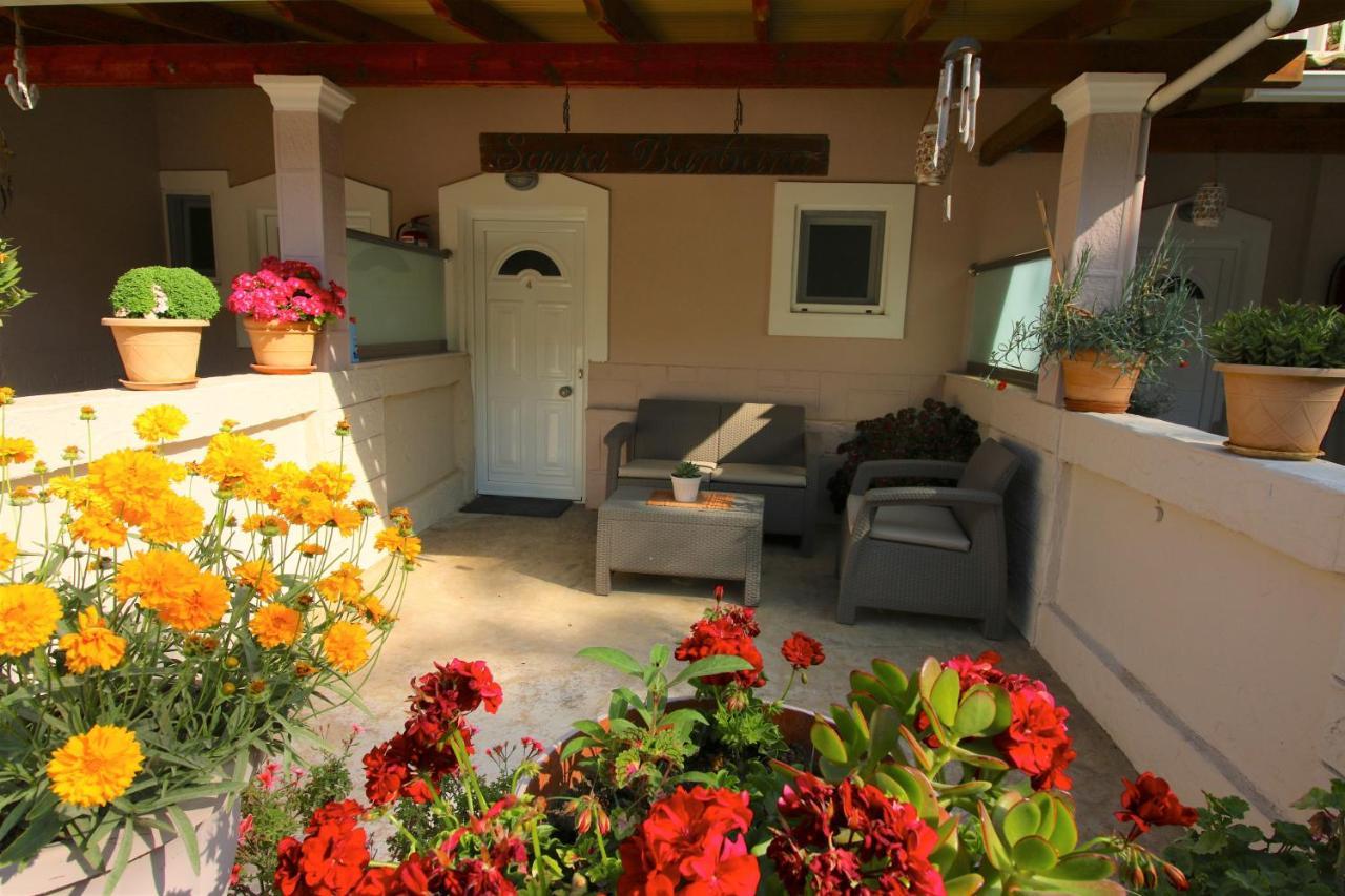 Santa Barbara Lakis Apartments Периволион Экстерьер фото